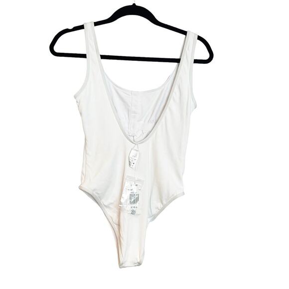 L*space Ribbed Float on One Piece Swimsuit White Size M NWT - Picture 4 of 10